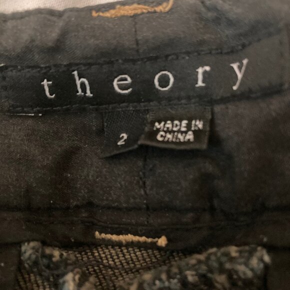 Theory Flare Jeans Low Rise Dark Wash 5 pocket EUC Trouser Style See Note, sz 2 - Picture 4 of 9